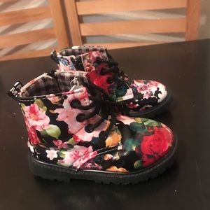 Toddler girl boots